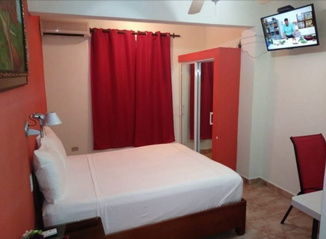 Nice Single Room at Samana Spring Hotel.